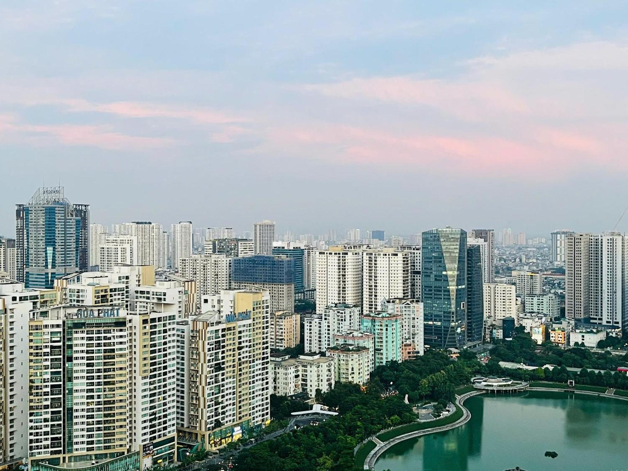 Căn hộ Vinhomes D'capitale - Tran Duy Hung - By Mc Homes *