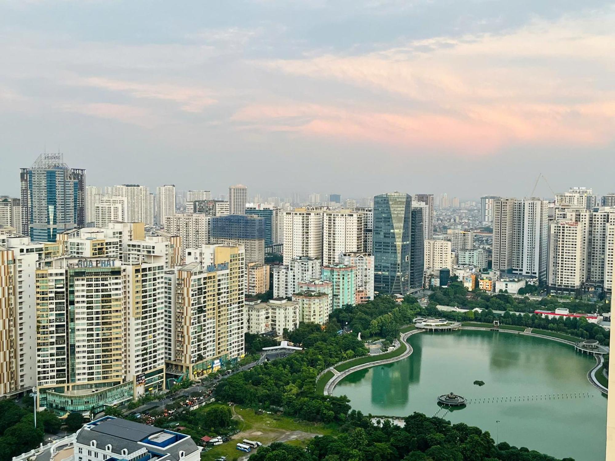 Căn hộ Vinhomes D'capitale - Tran Duy Hung - By Mc Homes *
