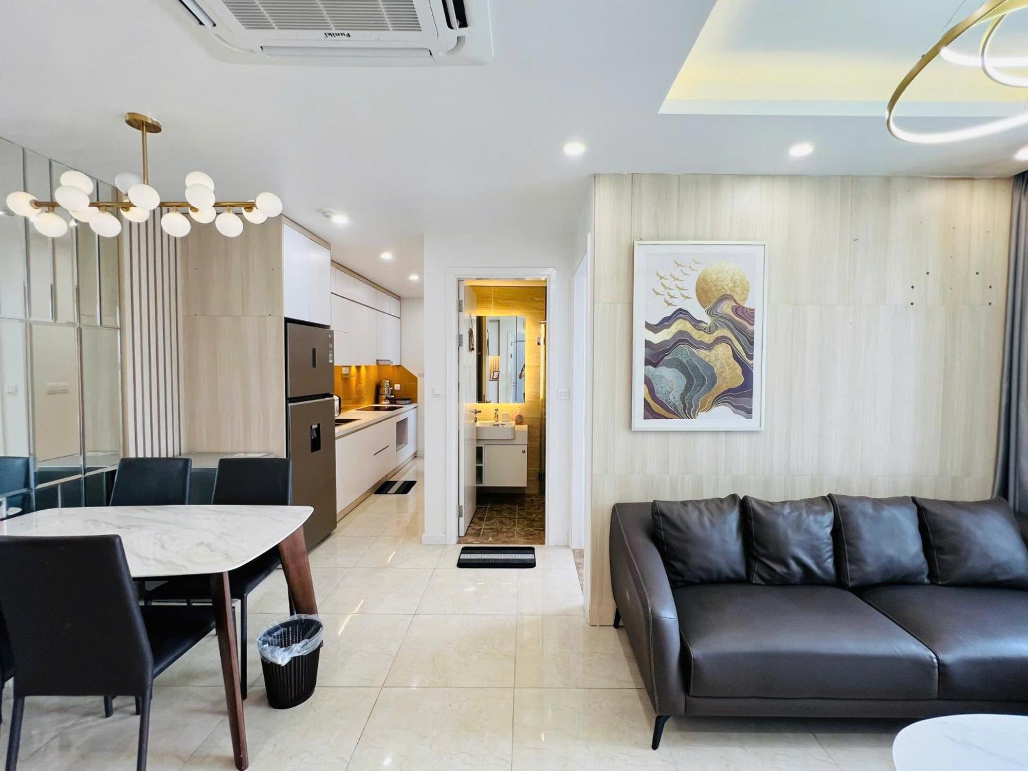 Căn hộ Vinhomes D'capitale - Tran Duy Hung - By Mc Homes *